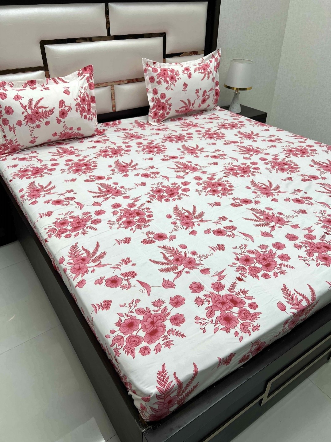 

Pure Decor Queen Size Double Bedsheet With 2 Pillow Covers 2.28m X 2.54m, Pink