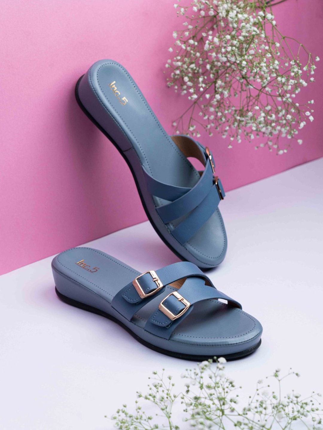 

Inc 5 Women Open Toe Flats, Blue