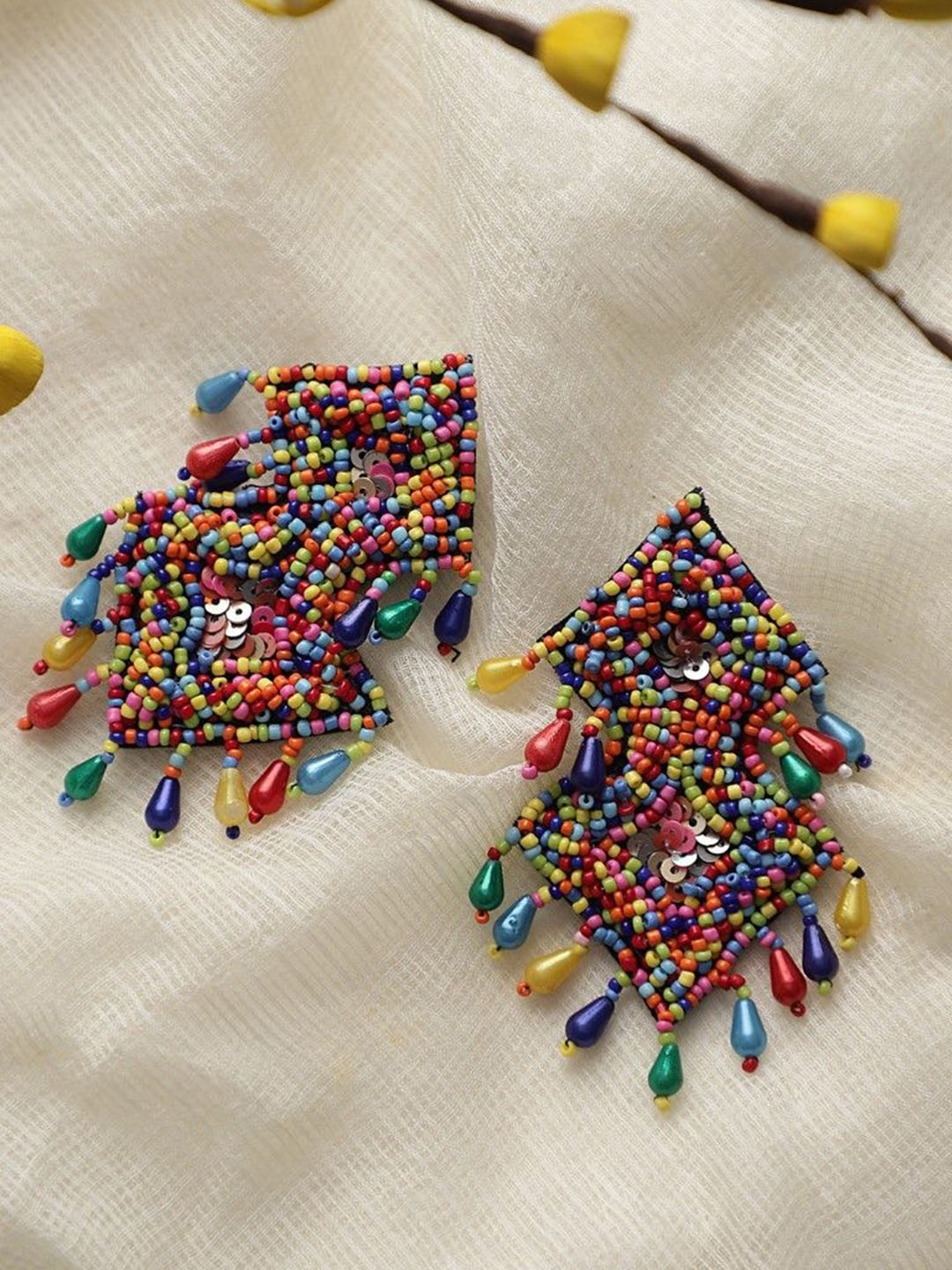 

CARDINAL Contemporary Drop Earrings, Multi