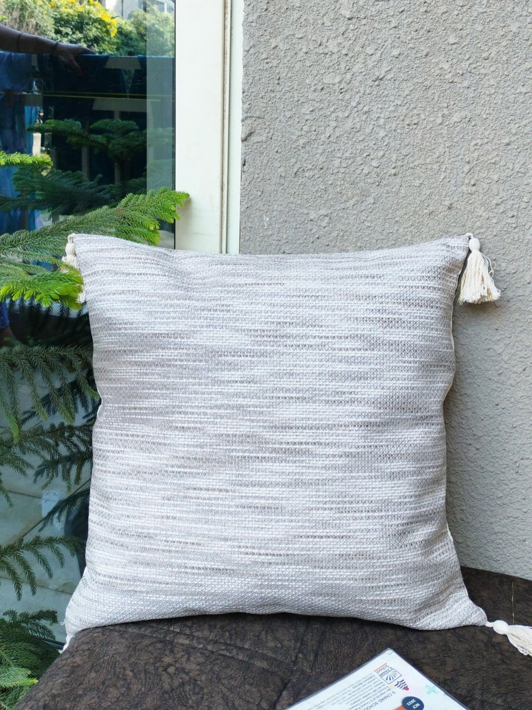 

HOMPRIN Grey & White Cotton Square Cushion Cover