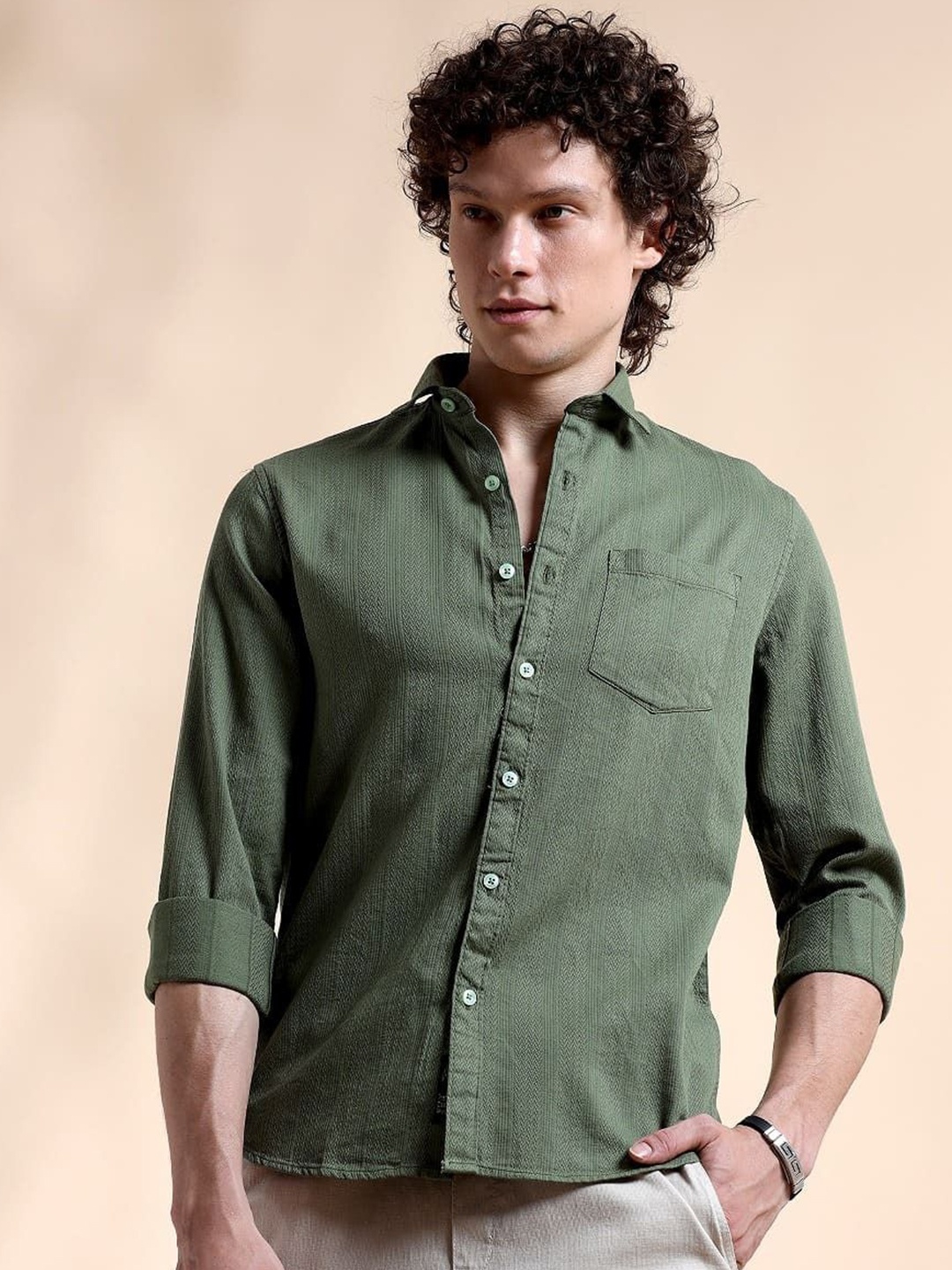 

HOUSE OF MAHNOTS Men Classic Spread Collar Textured Casual Shirt, Green