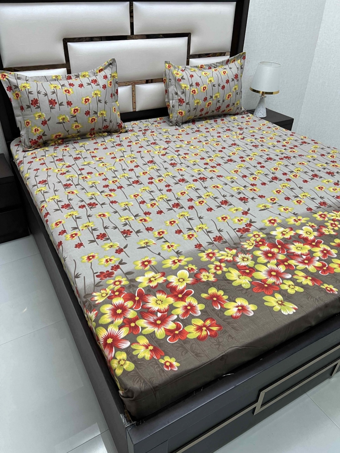 

Pure Decor Queen Size Double Bedsheet With 2 Pillow Covers 2.28m X 2.54m, Grey