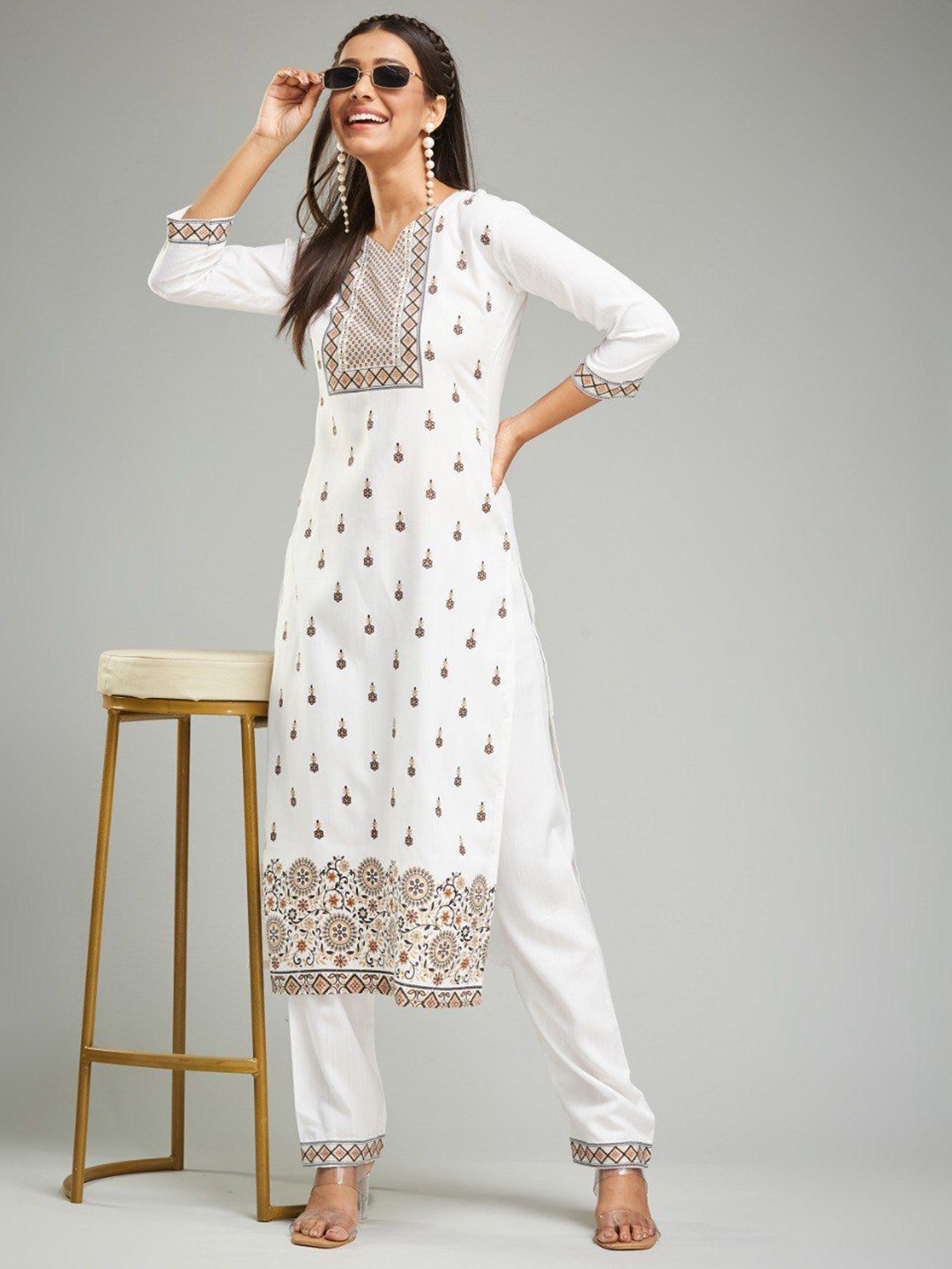 

LADY SHOPI Ethnic Motifs Printed V-Neck Chanderi Silk Straight Kurta With Trouser, White