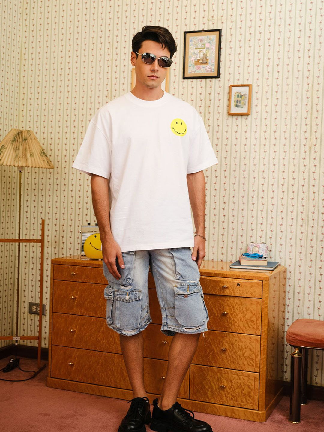 

Bonkers Corner Men Printed Applique T-shirt, White