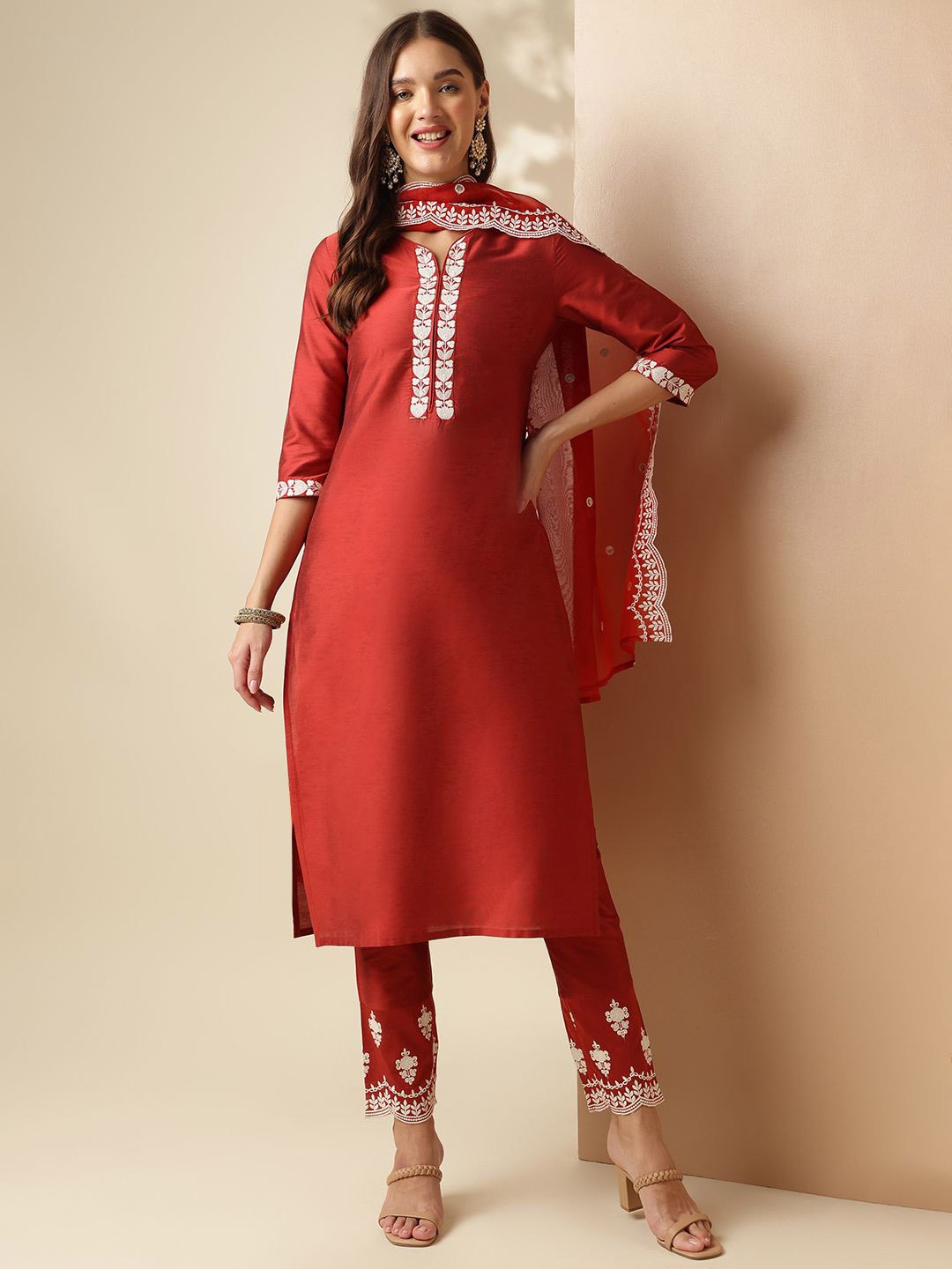 

Anouk Embroidered Regular Straight Kurta with Trousers & Dupatta, Rust