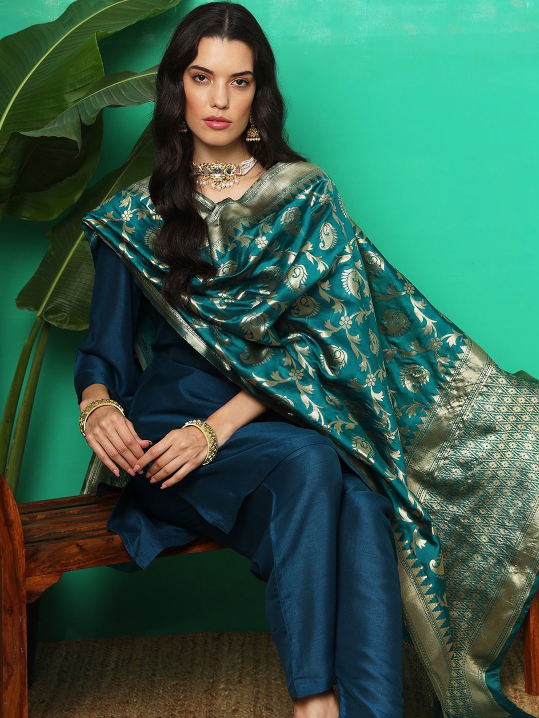 

Sangria Round Neck Straight Kurta & Salwar With Dupatta, Blue