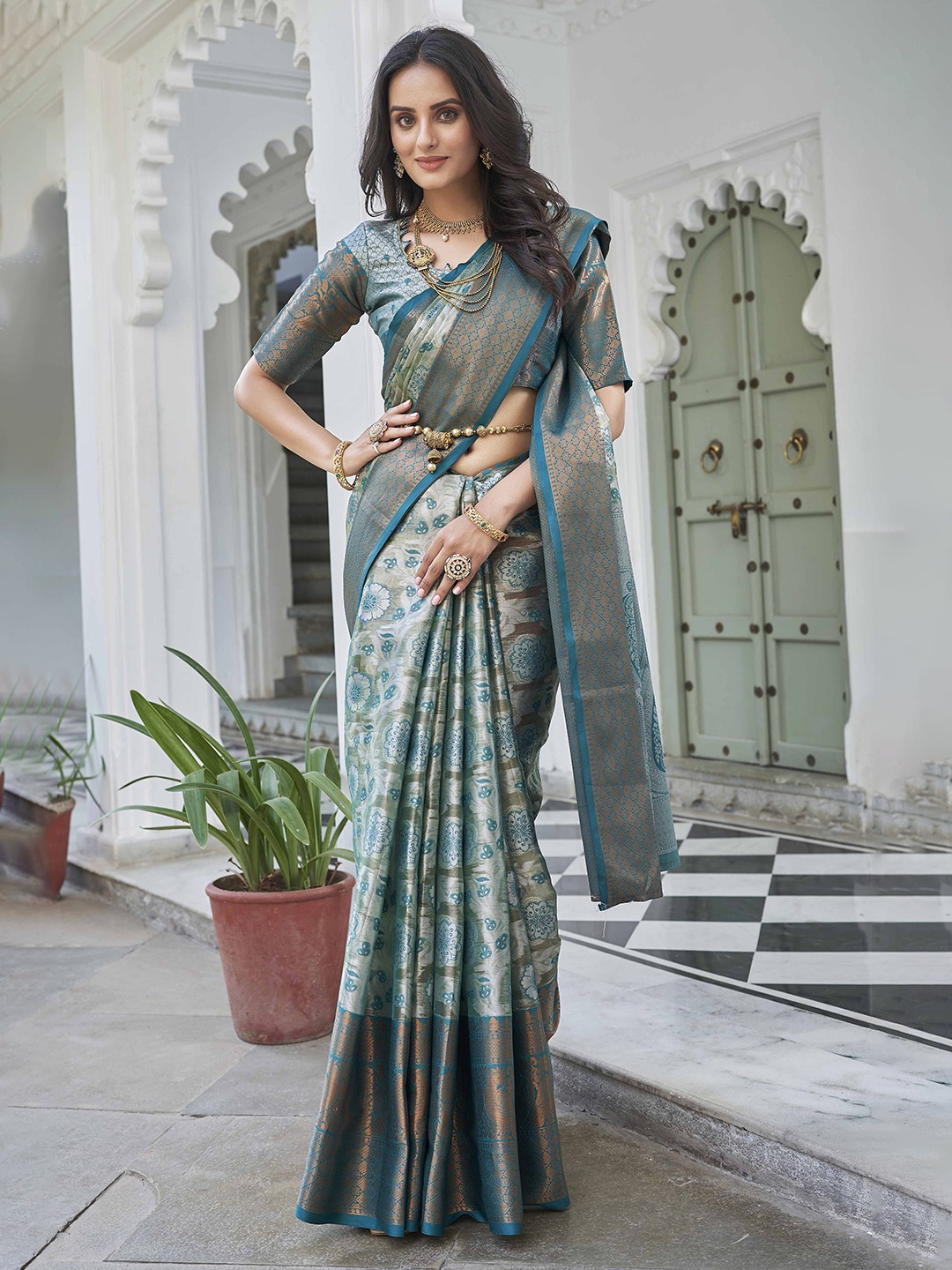 

Tankori Woven Design Zari Tissue Kanjeevaram Saree, Teal