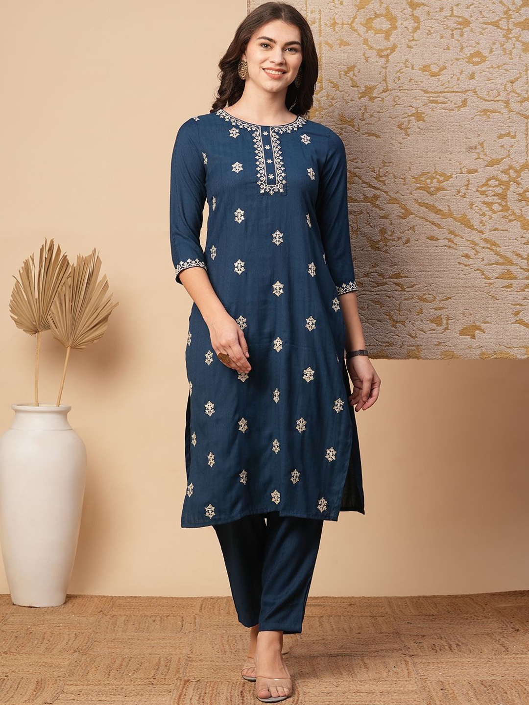 

FASHOR Round Neck Embroidered Tunic With Trousers, Teal