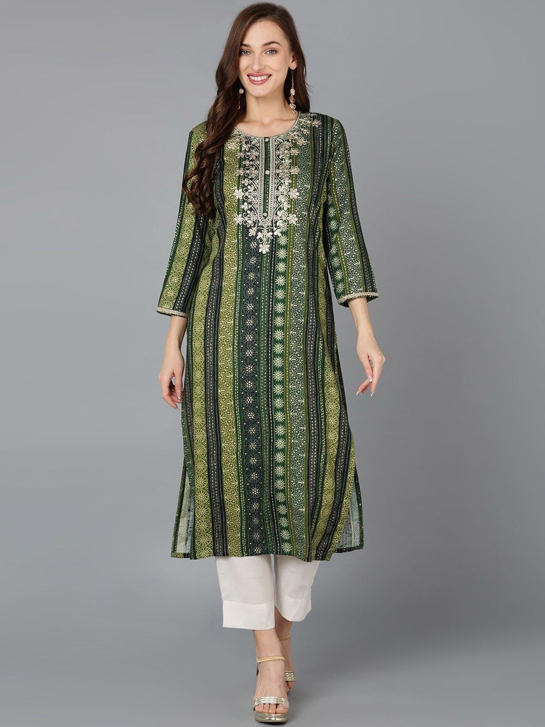 

AHIKA Bandhani Printed Thread Work Straight Kurta, Green