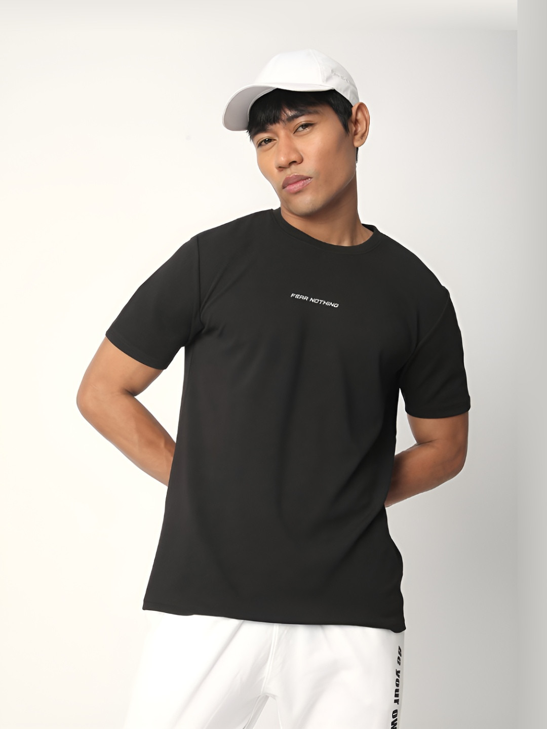 

R&B Men Solid Round Neck T-shirt, Black