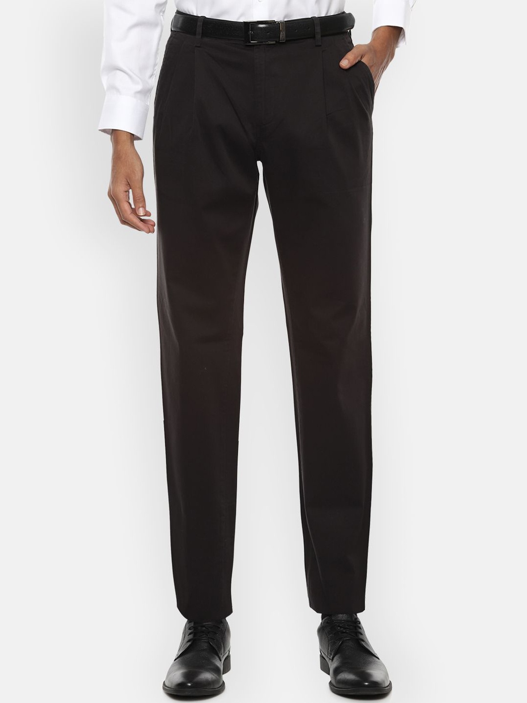 

Van Heusen Men Pleated Trousers, Black