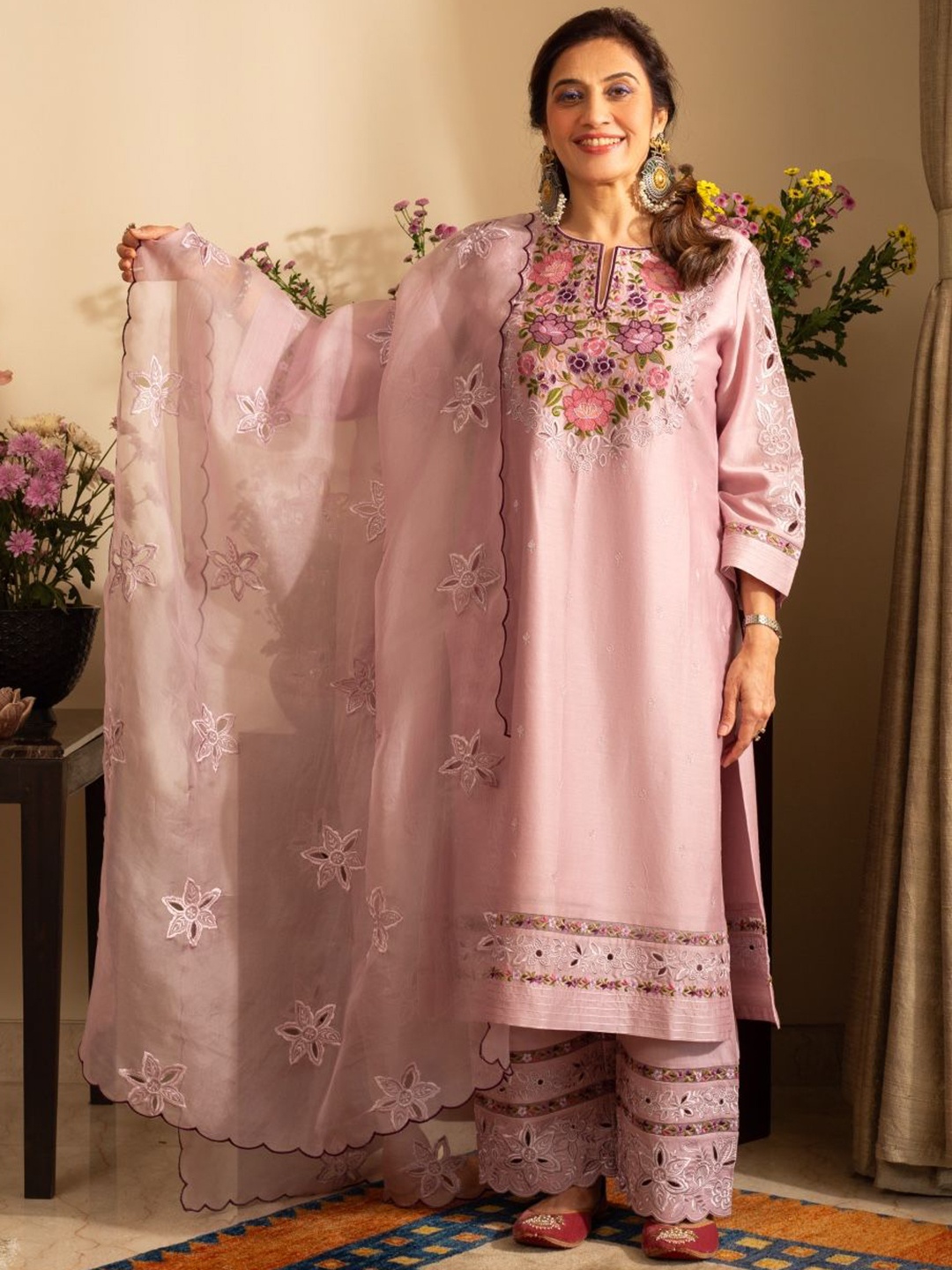 

HOUSE OF INARI Floral Embroidered Chanderi Silk Straight Kurta With Palazzos & Dupatta, Mauve