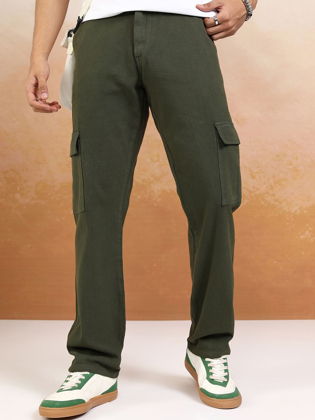 

HIGHLANDER Men Straight Fit Cargo Jeans, Olive