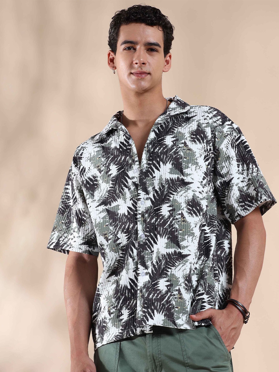 

HOUSE OF MAHNOTS Men Relaxed Cuban Collar Abstract Printed Casual Shirt, Olive