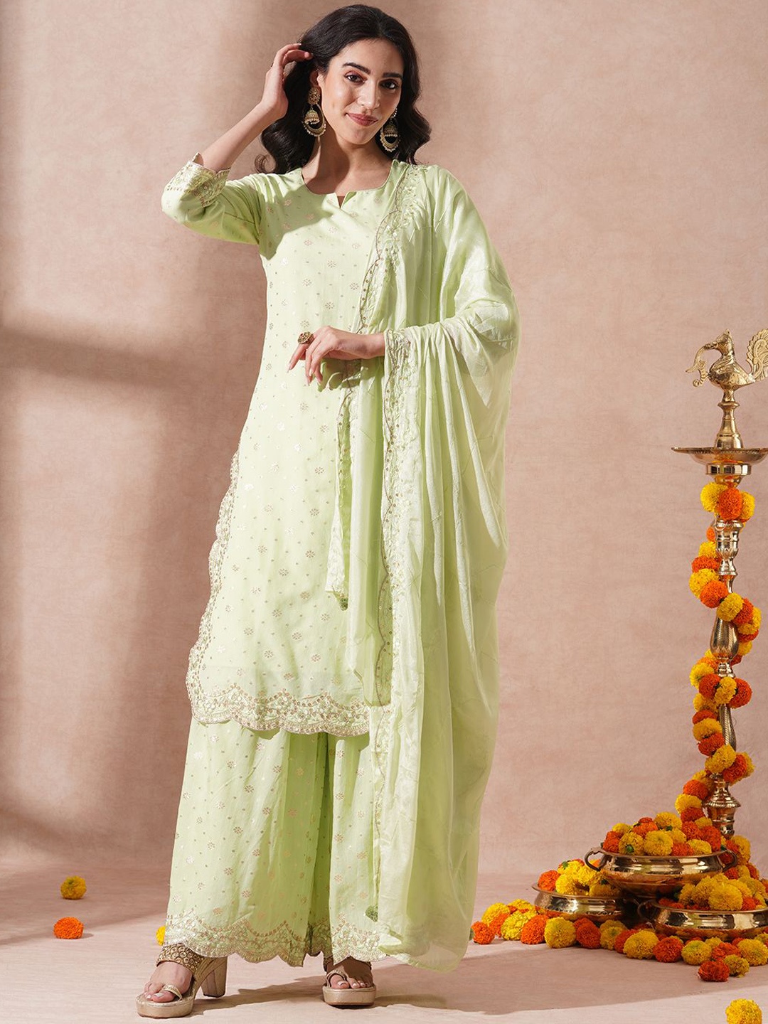 

FASHOR Floral Woven Design Straight Jacquard Kurta with Sharara & Dupatta, Green