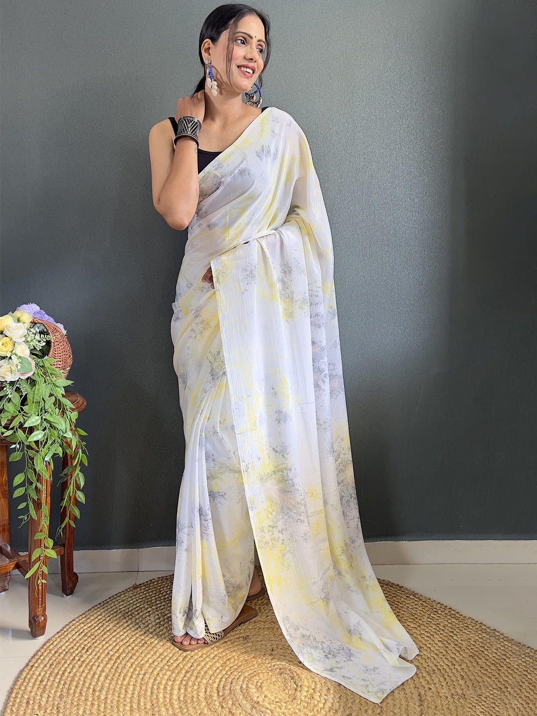 

V3 FASHION STUDIO Floral Printed Pure Chiffon Ready to Wear Jamdani Saree, White