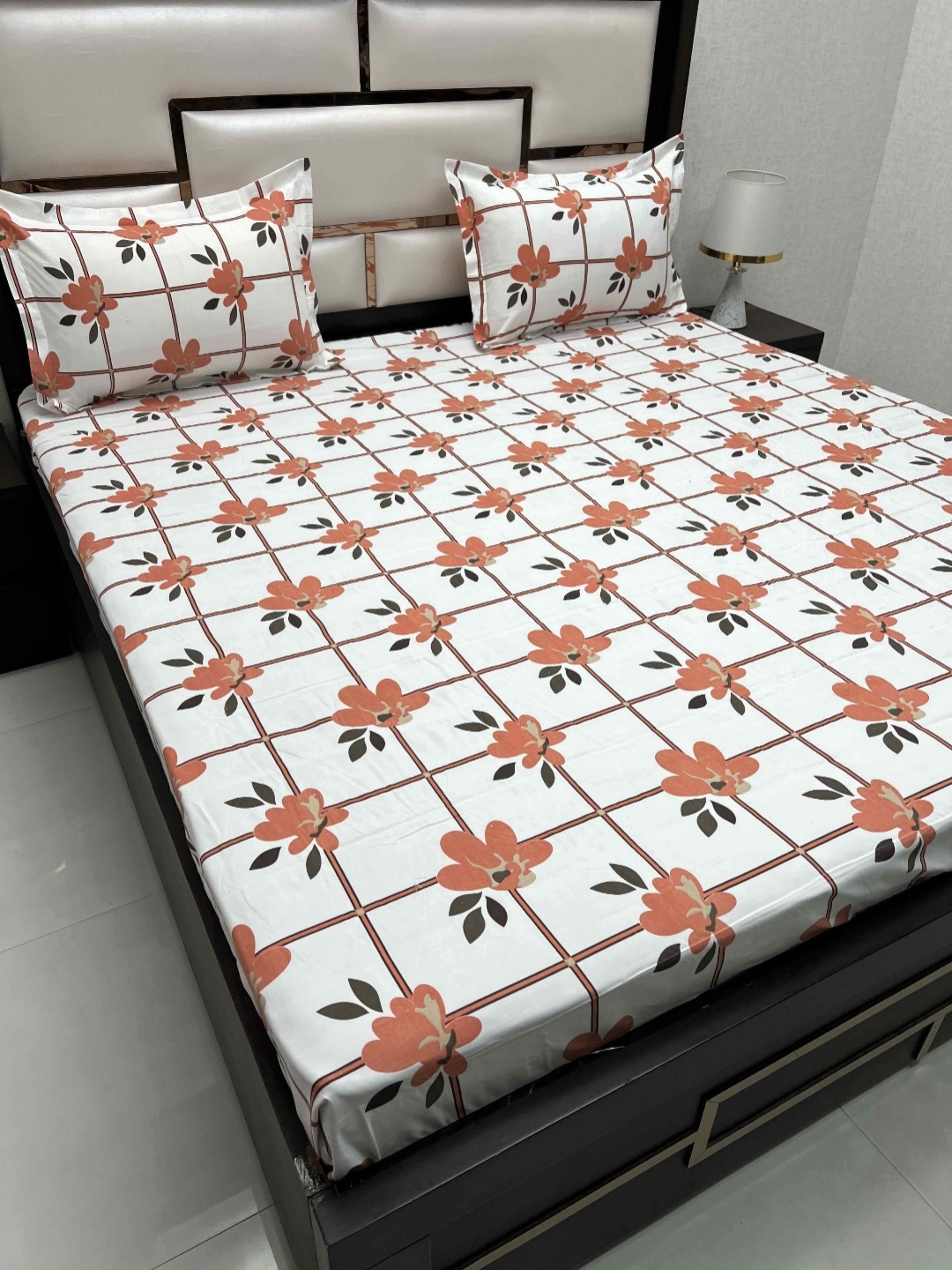 

Pure Decor Queen Size Double Bedsheet With 2 Pillow Covers 2.28m X 2.54m, Orange