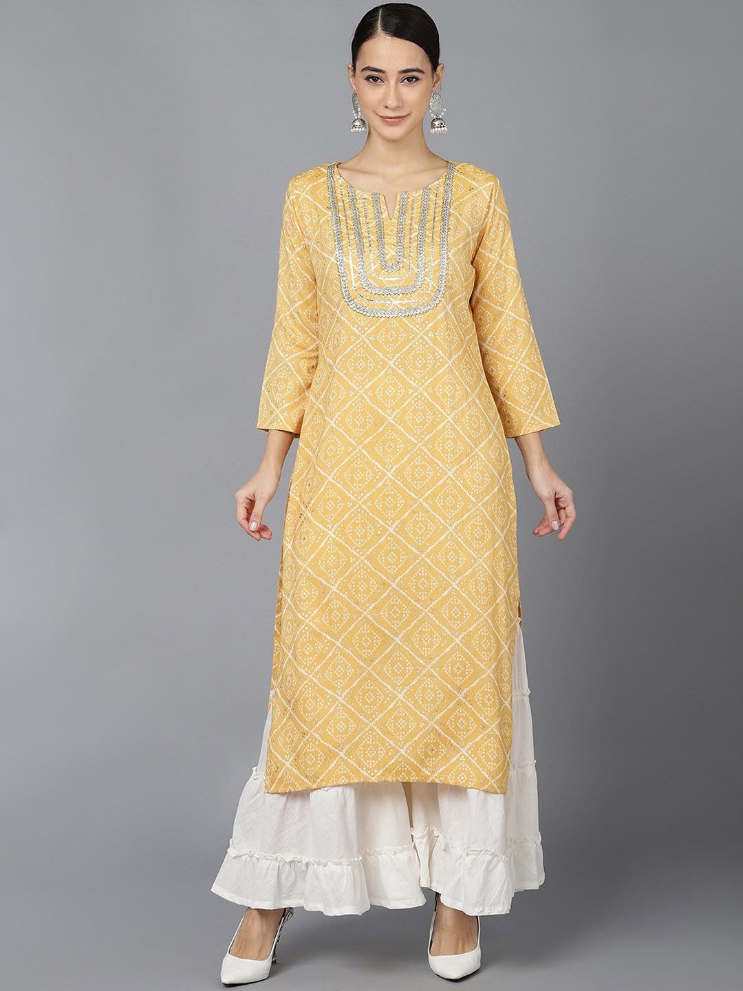

KALINI Bandhani Printed Gotta Patti Detail Straight Kurta, Yellow