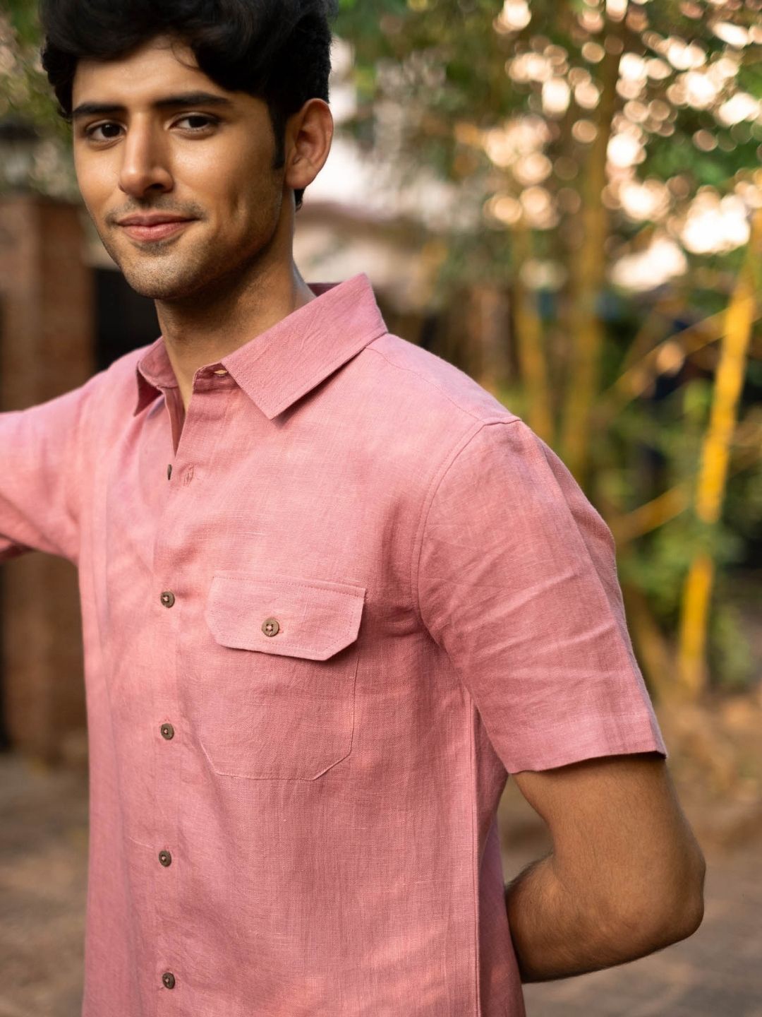 

Creatures of Habit Men Linen Short Sleeve Shirt, Pink