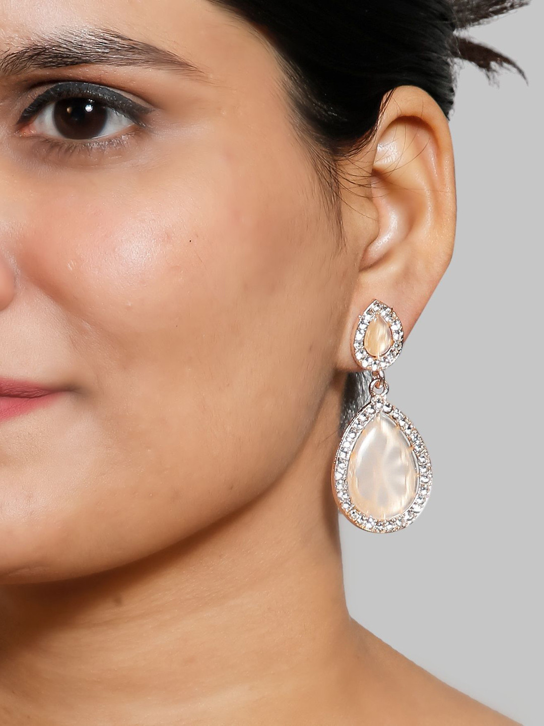 

Kord Store Rose Gold-Plated Contemporary Cubic Zirconia Drop Earrings
