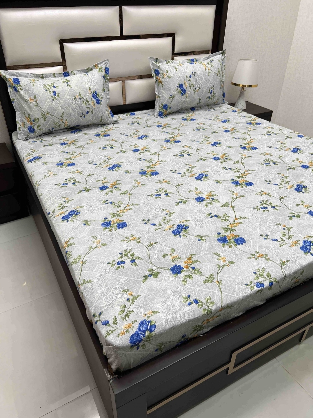 

Pure Decor Velar Grey Floral Printed Pure Cotton 330 TC King Bedsheet Set 3.05 x 2.74 m