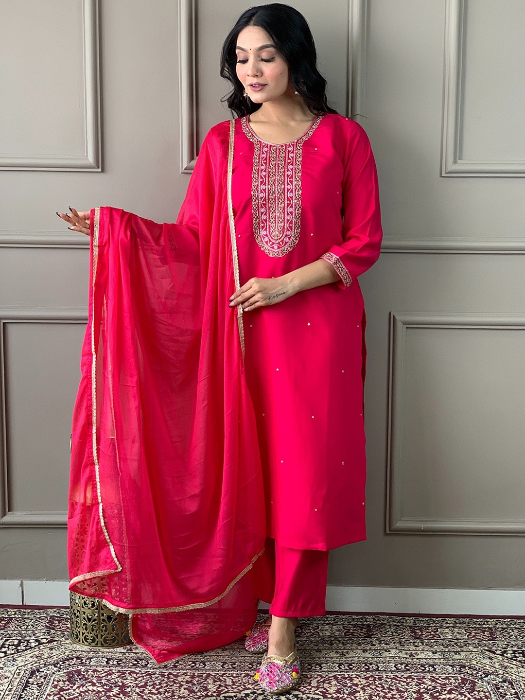 

KALINI Women Floral Embroidered Regular Chanderi Silk Kurta with Trousers & With Dupatta, Pink