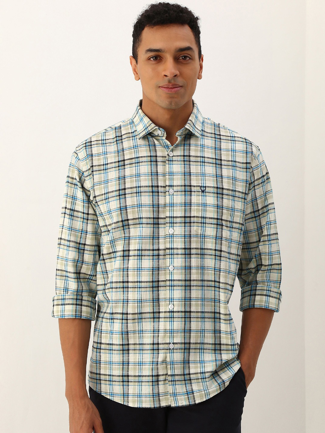 

Allen Solly Men Slim Fit Tartan Checks Opaque Checked Casual Shirt, Multi