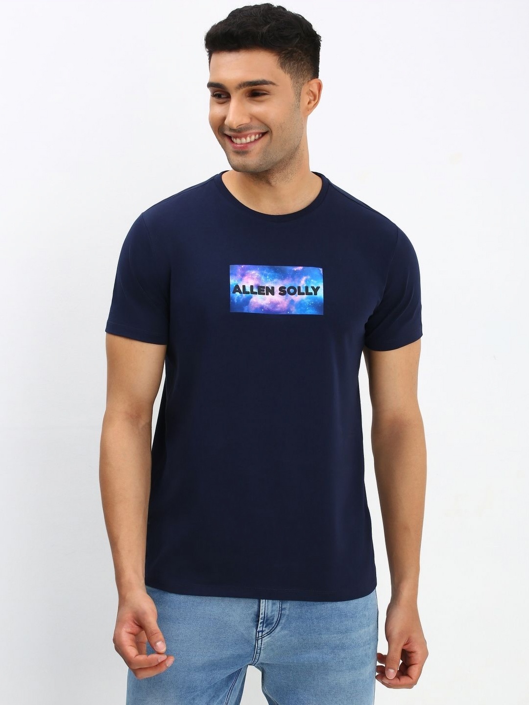 

Allen Solly Men Typography Printed Applique Slim Fit T-shirt, Navy blue