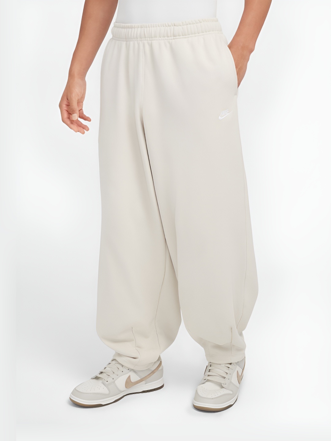 

Nike Club Fleece Men's Oversized French Terry Trousers, White