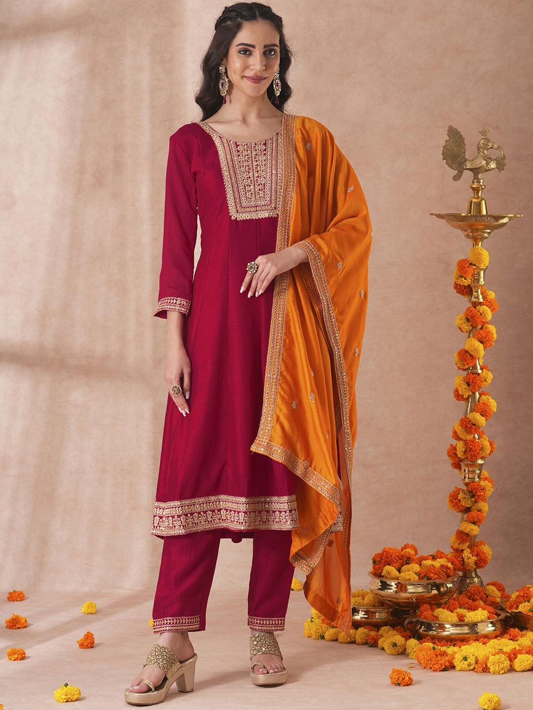 

FASHOR Ethnic Motifs Yoke Design A-Line Sequinned Kurta with Trousers & Dupatta, Red