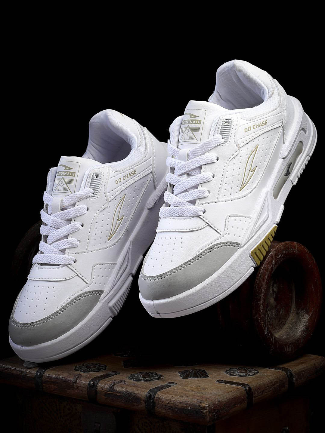 

ASIAN Men Colourblocked Lace-Ups Round Toe Sneakers, White
