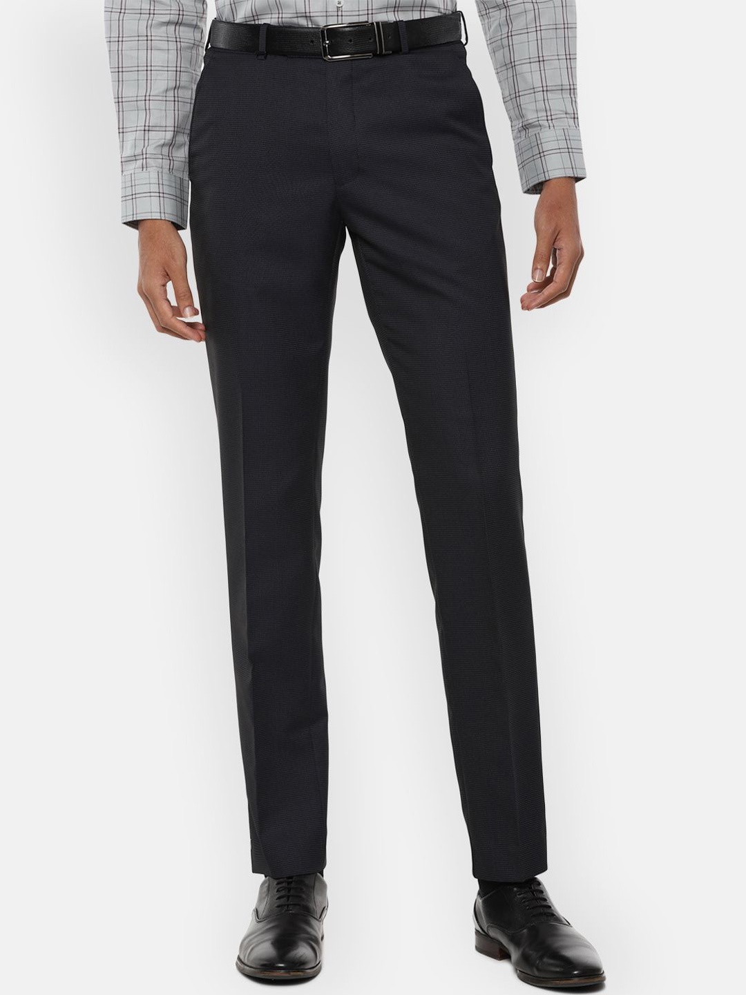 

Van Heusen Men Slim Fit Trousers, Black