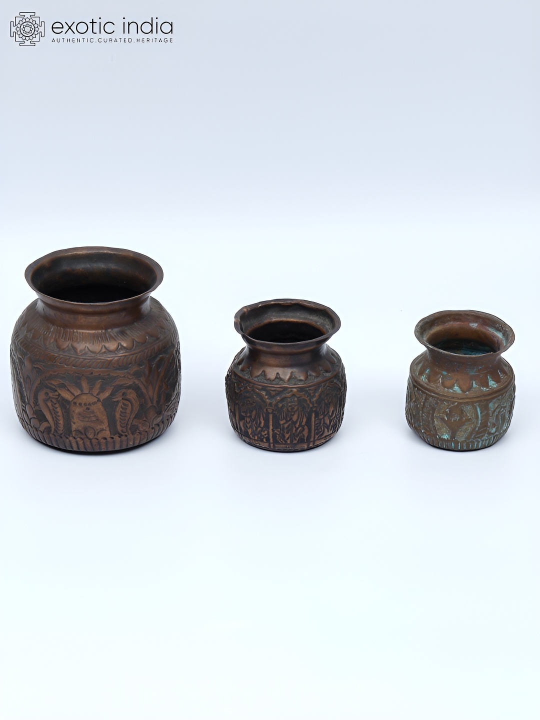 

Exotic India Brown Idol Showpiece