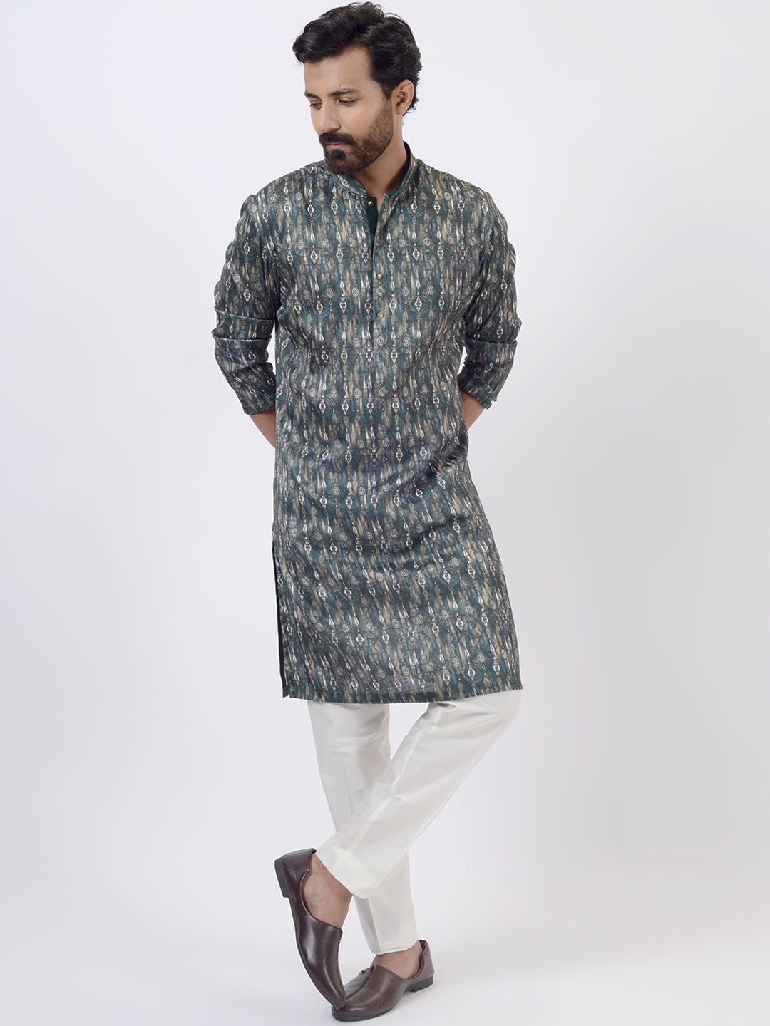 

azania Geometric Printed Mandarin Collar Straight Kurta with Pyjamas, Green