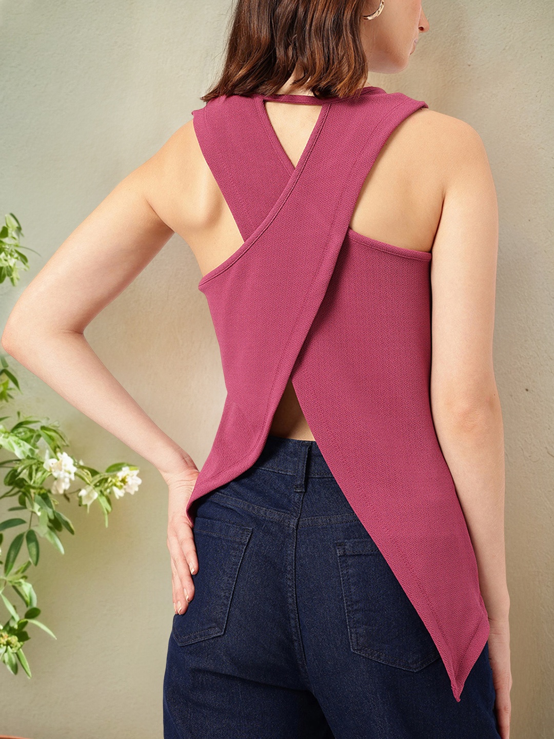 

DressBerry Cuteness-Overloaded Criss-Cross Styled Back Dipped-Hem Longline Top, Pink