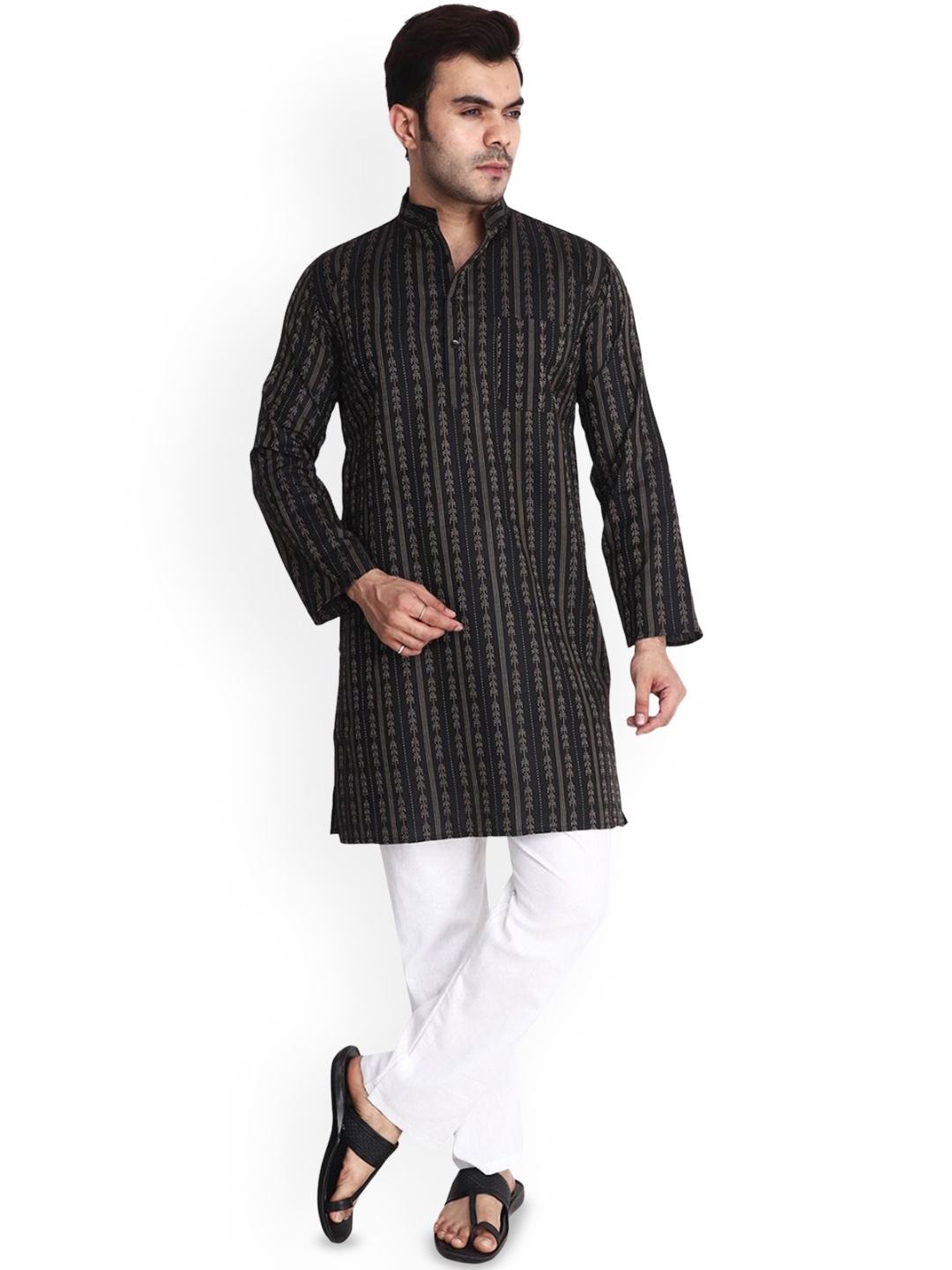

Aaryavar Geometric Printed Mandarin Collar Pure Cotton Relaxed Straight Kurta, Black