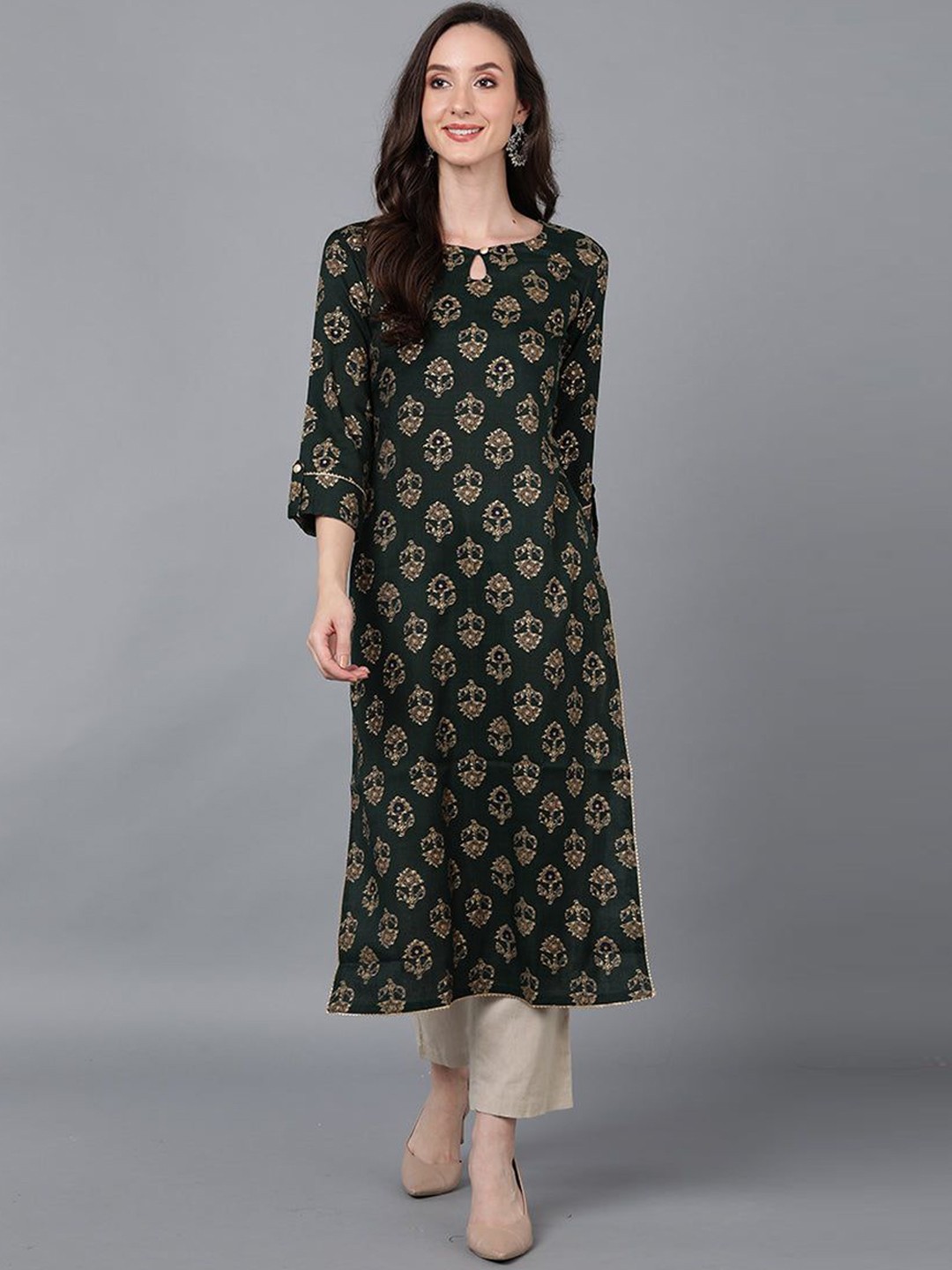 

AHIKA Floral Printed Keyhole Neck Gotta Patti Straight Kurta, Green