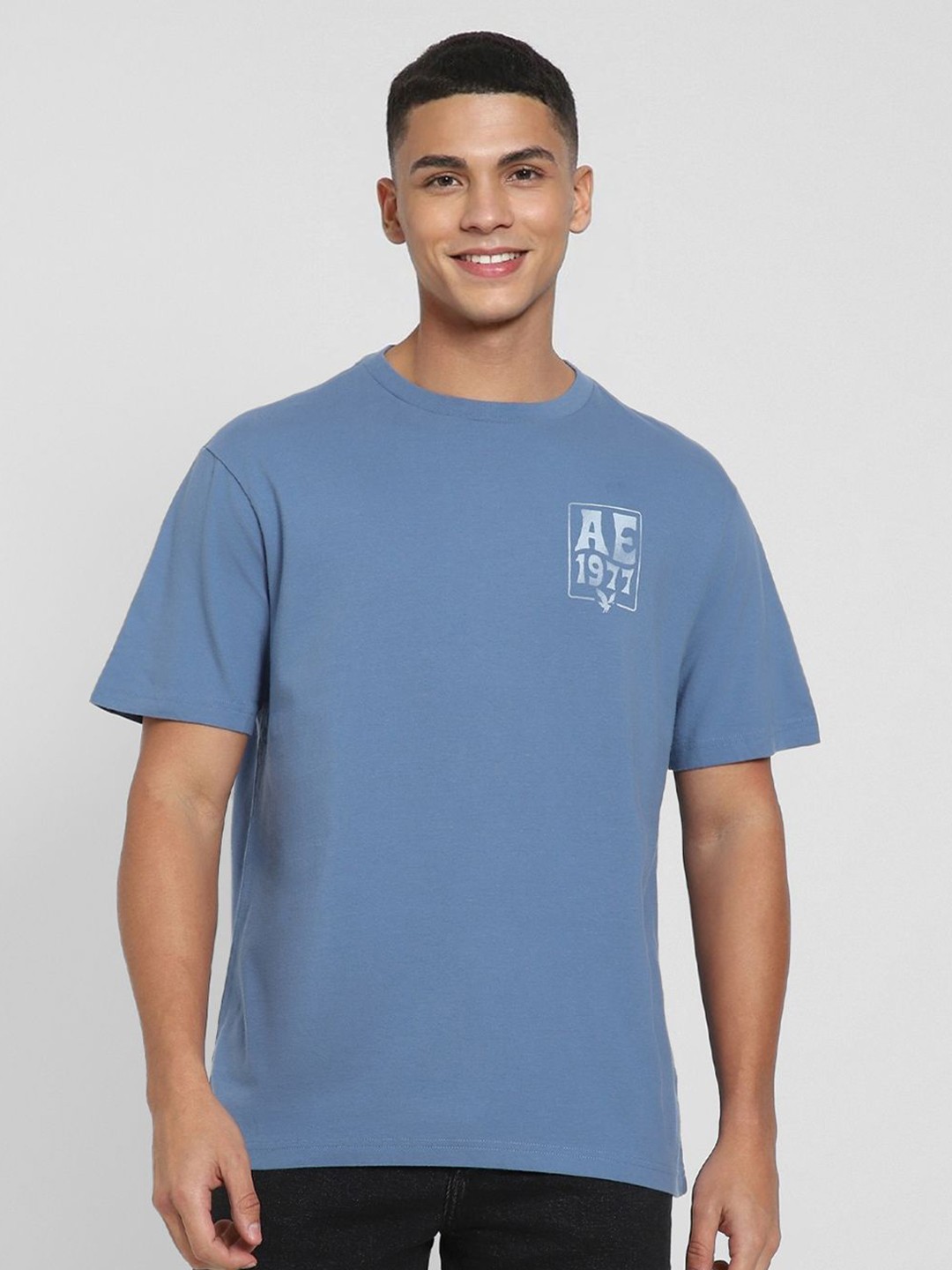 

AMERICAN EAGLE OUTFITTERS Men Graphic Printed Round Neck Cotton T-shirt, Blue
