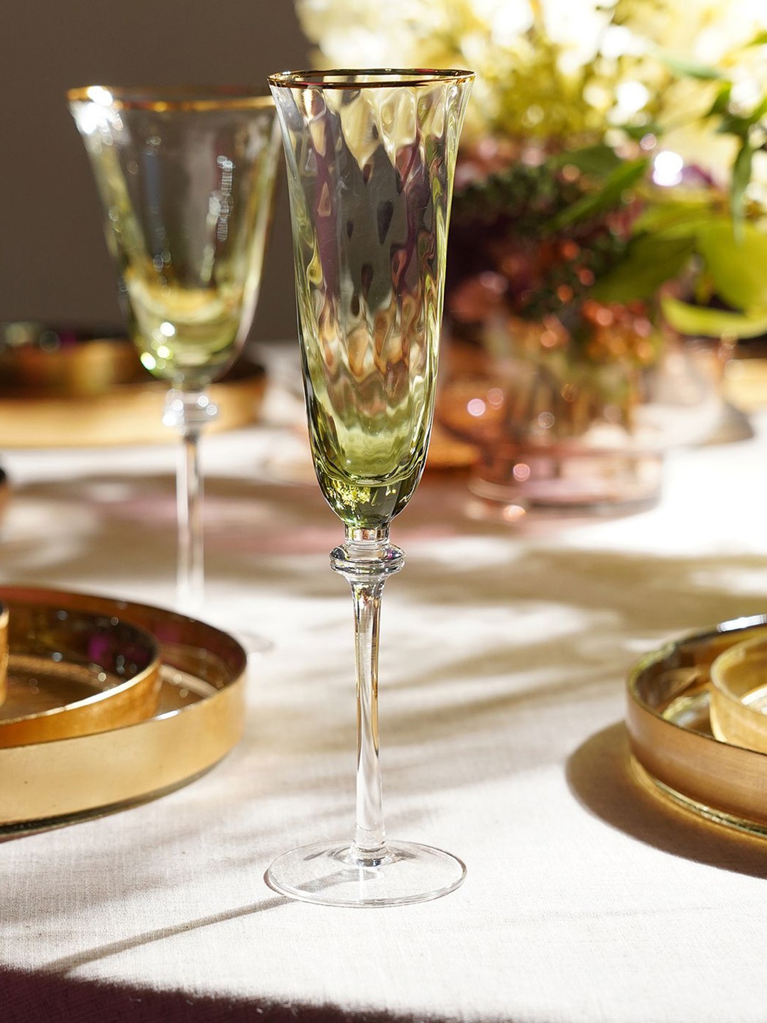 

Pure Home and Living Green 2 Pieces Textured Dishwasher Safe Champagne Glass 240ml