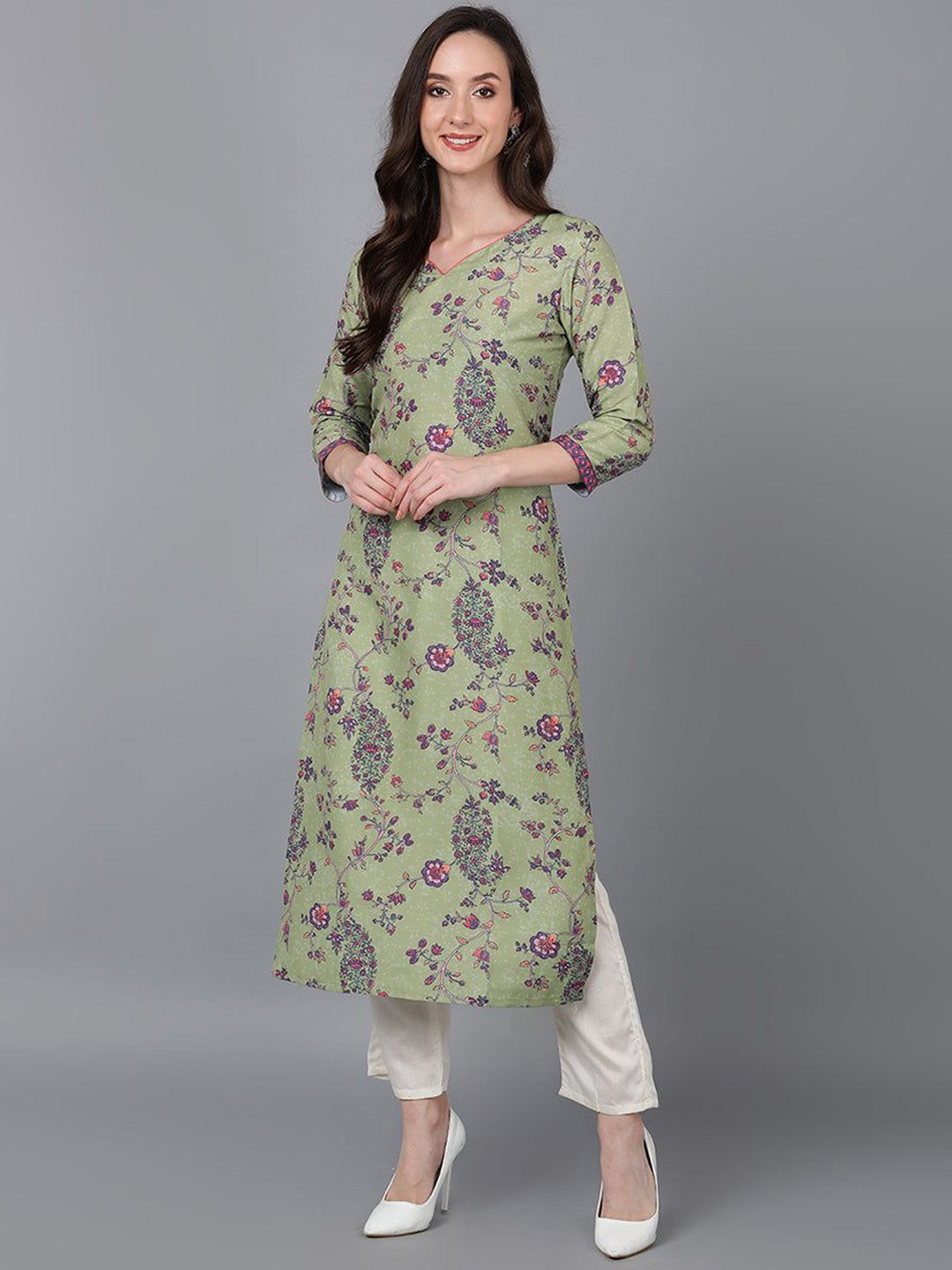 

KALINI Paisley Printed Sweatheart Neck Straight Kurta, Green