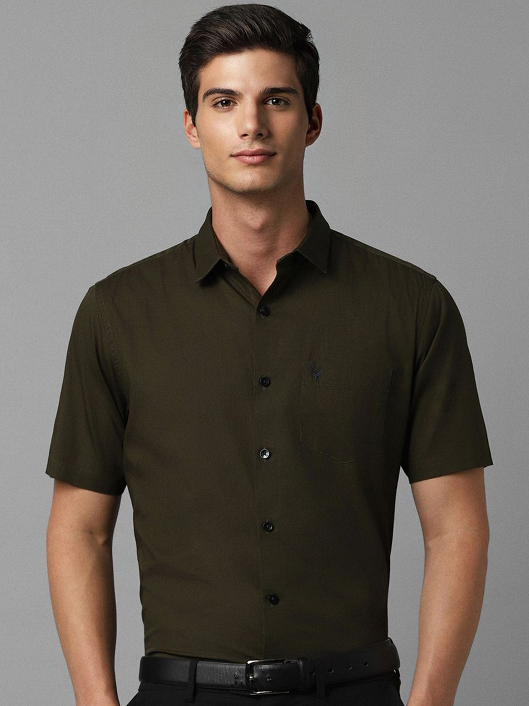 

Allen Solly Men Slim Fit Opaque Formal Shirt, Olive