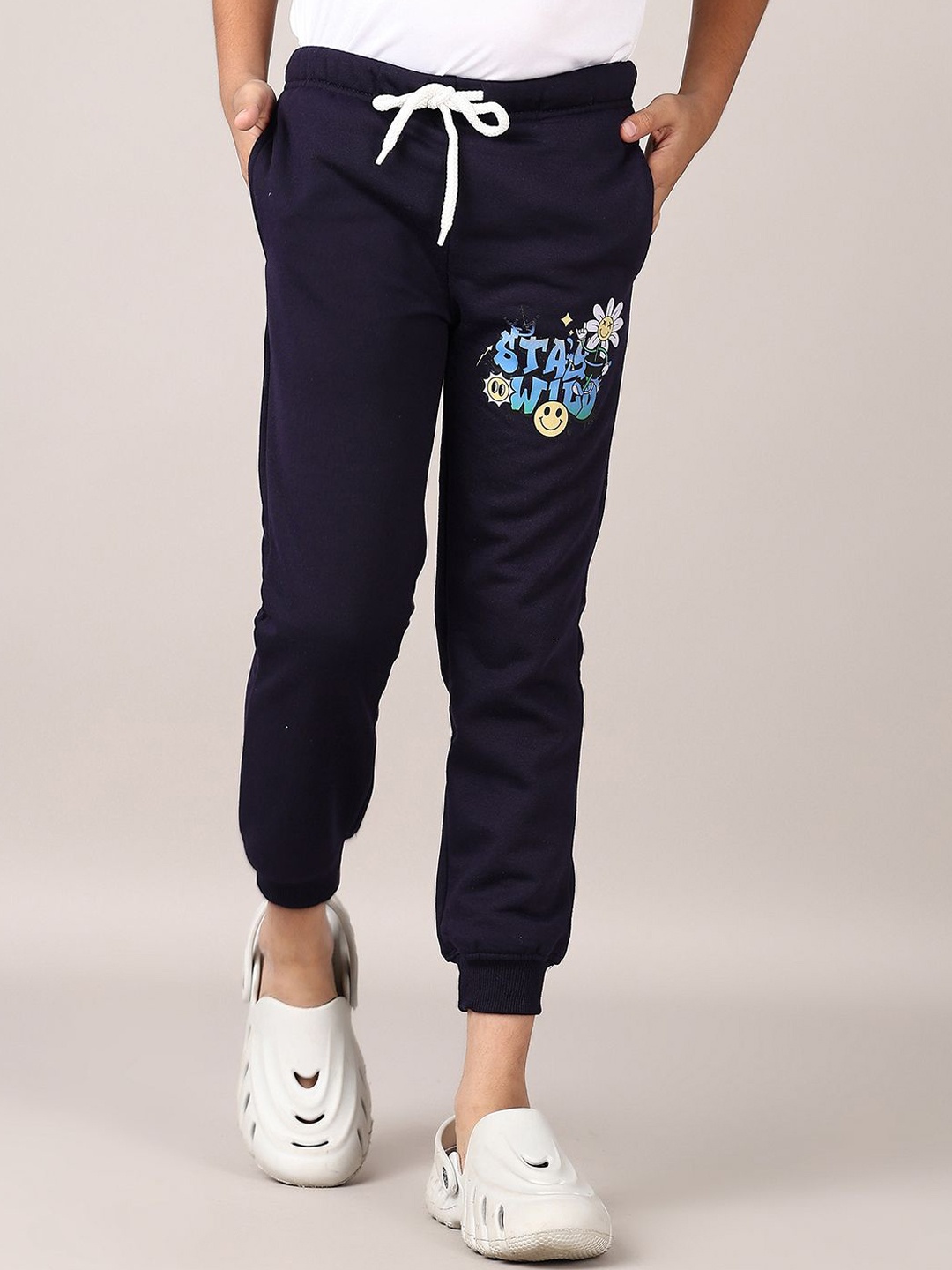 

V-Mart Boys Graphic Printed Cotton Mid Rise Joggers, Navy blue