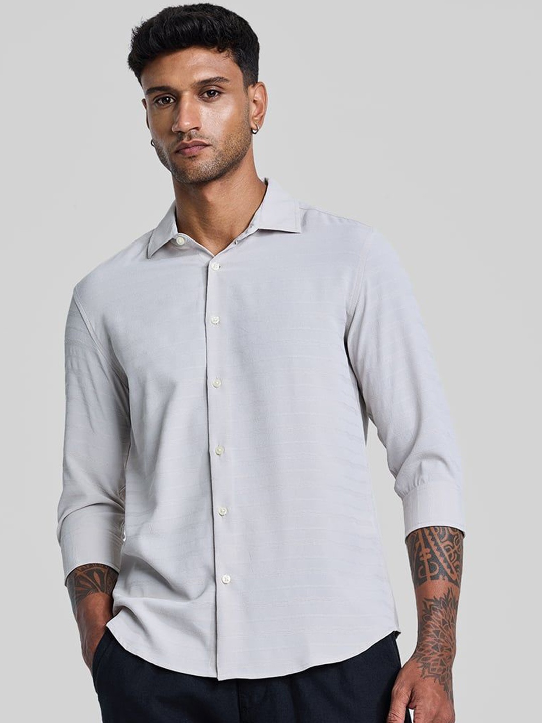 

Snitch Men Smart Spread Collar Textured Casual Shirt, Grey