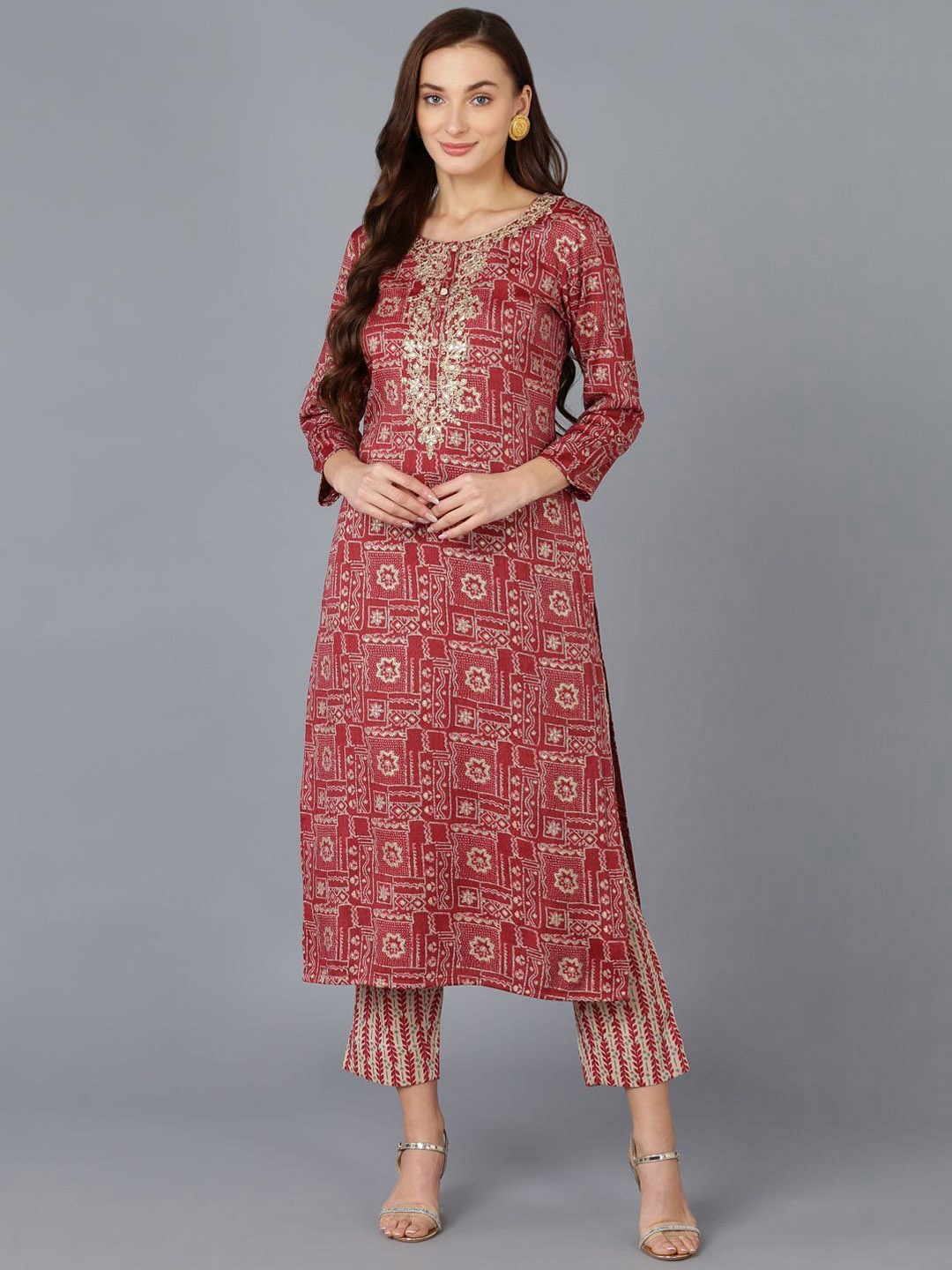 

KALINI Geometric Embroidered Thread Work Straight Kurta, Maroon