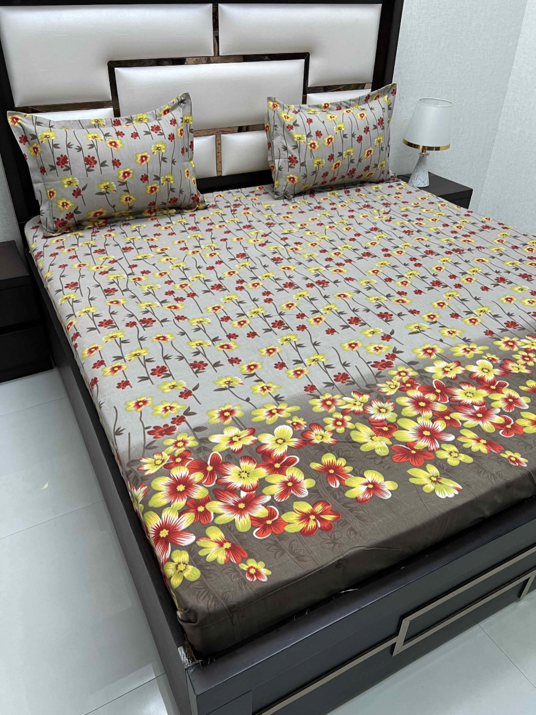 

Pure Decor Queen Size Double Bedsheet With 2 Pillow Covers 2.28m X 2.54m, Grey