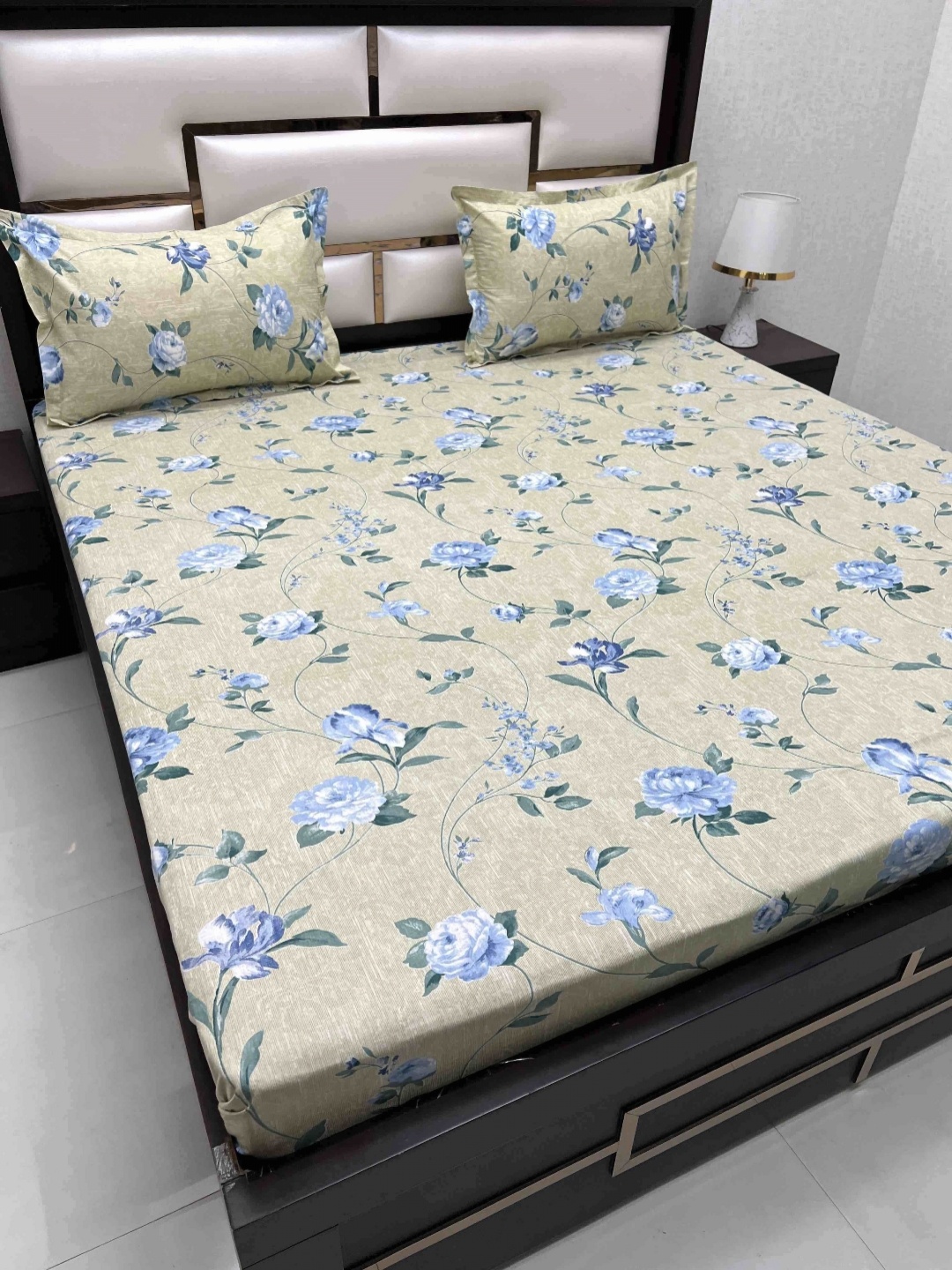 

Pure Decor Velar Green Floral Printed Pure Cotton 220 TC King Bedsheet Set 3.05 x 2.74 m