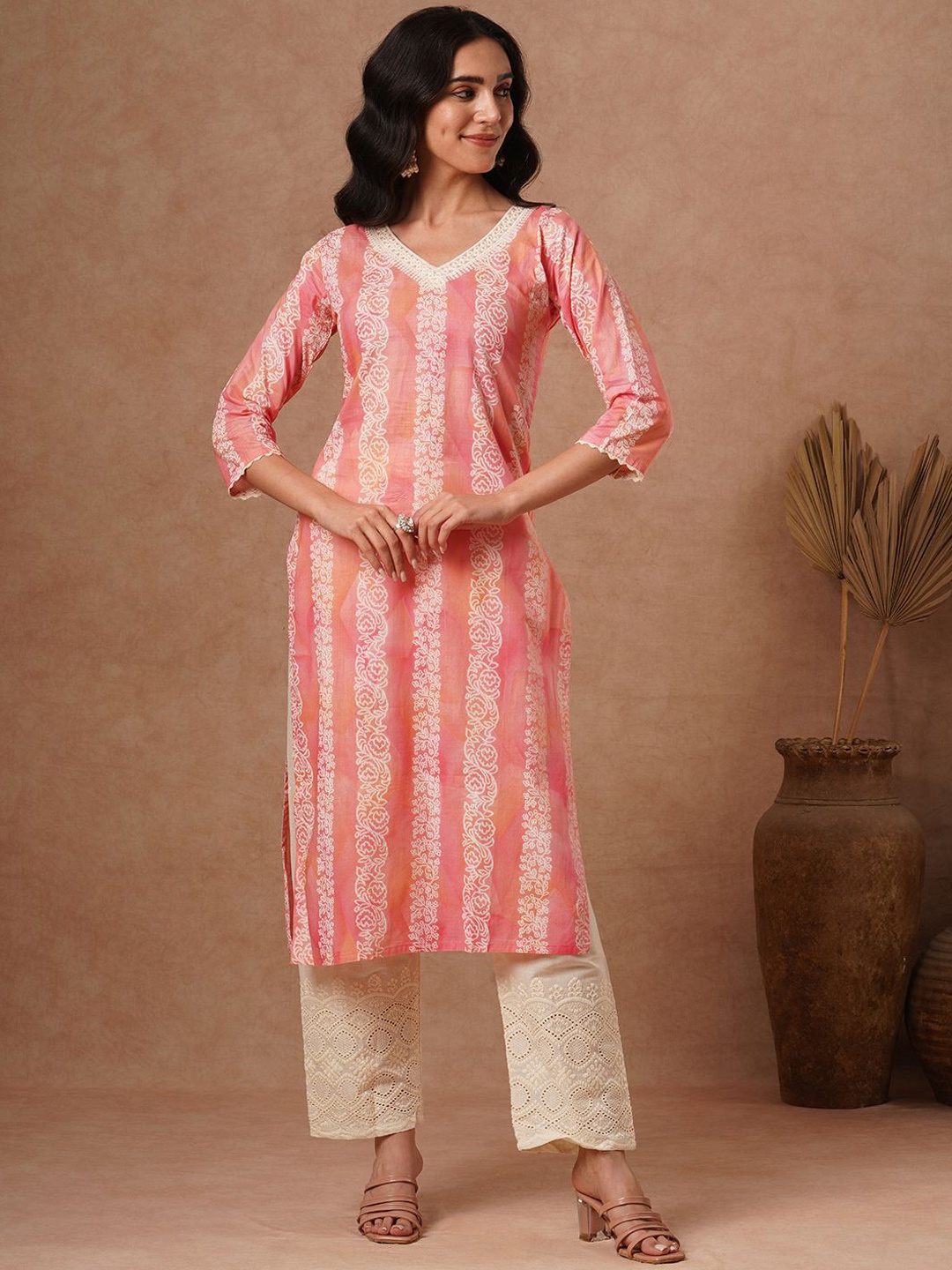 

FASHOR Floral Printed Sequinned Pure Cotton Kurta With Trousers, Pink