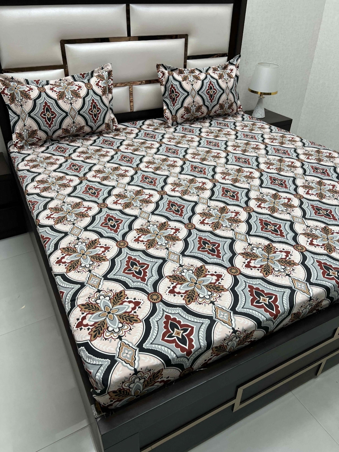 

Pure Decor Queen Size Double Bedsheet With 2 Pillow Covers 2.28m X 2.54m, Brown