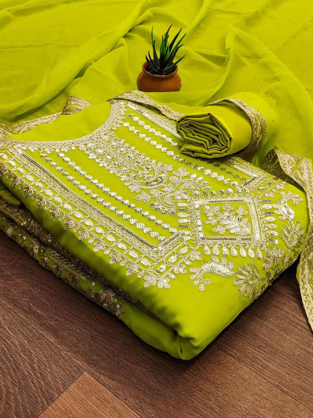 

KALINI Floral Embroidered Sequinned Unstitched Dress Material, Green
