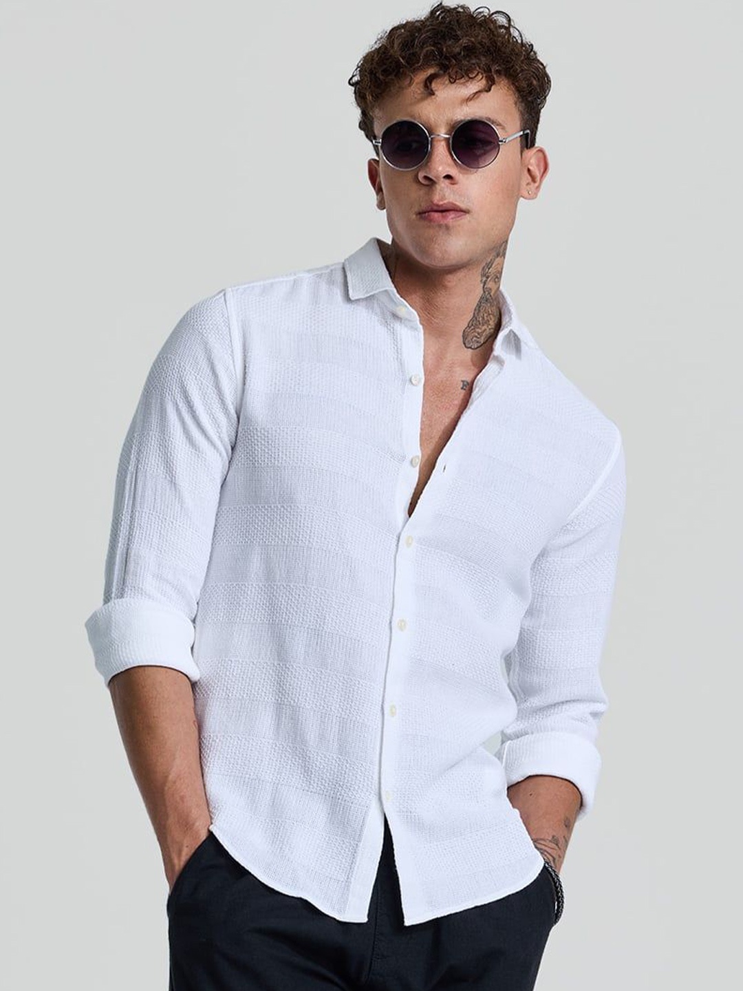 

Snitch Men Smart Spread Collar Textured Cotton Casual Shirt, White